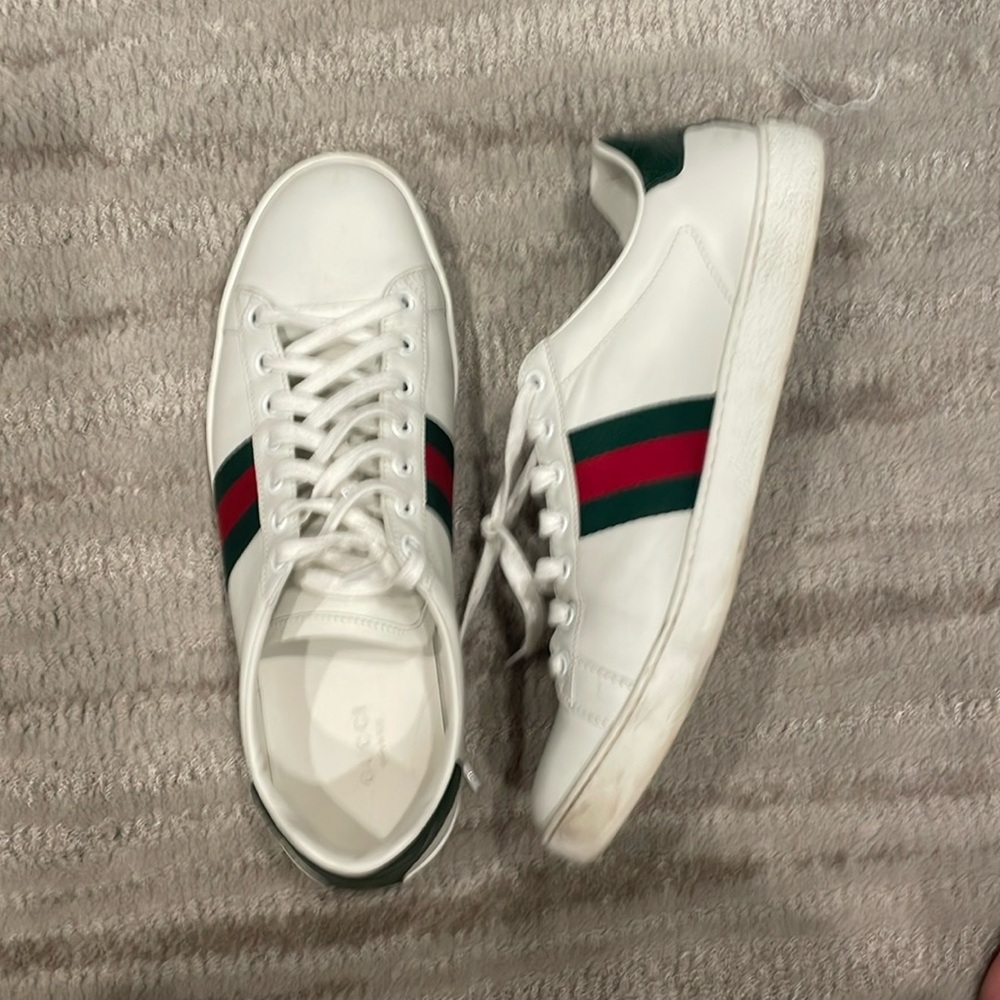 Gucci sneakers size 42!